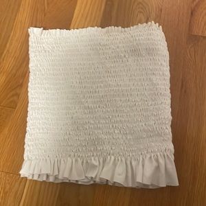 White tube top from gaze. Worn 3-4 times in great condition. Great closet staple